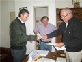 Radio Federal - Actualidad - La Municipalidad entregó un subsidio al Club Atlético Urdampilleta