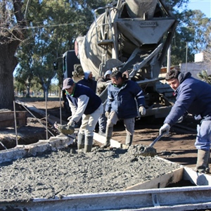 LA MUNICIPALIDAD SIGUE EJECUTANDO OBRAS EN DIFERENTES BARRIOS DE LA ...