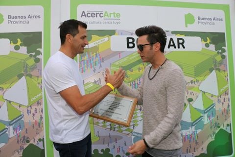 ACERCARTE - AXEL Y BUCCA