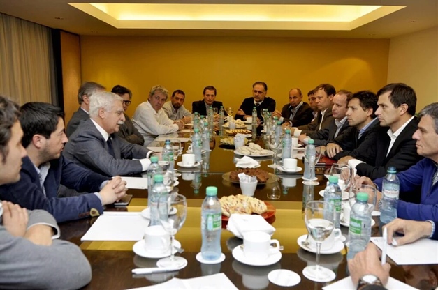 Bucca se reunió con presidentes de Cámaras de Industrias Nacionales