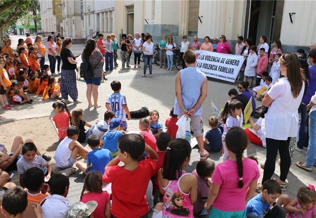 CAMINATA EN EL DÍA DE LA NO VIOLENCIA 02