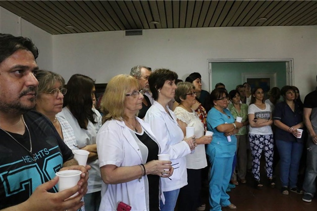 INTENDENTE CERRÓ EL AÑO BRINDANDO EN EL HOSPITAL 02