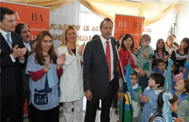 SCIOLI - EDUCACION.jpg