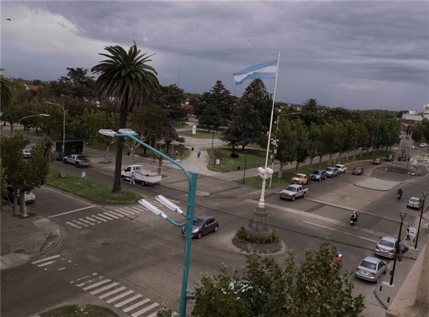 NO SACAR BASURA A LA VÍA PÚBLICA