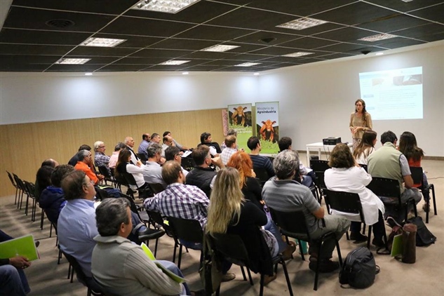 TALLER SOBRE EL MARCO REGULATORIO EN LA AGRICULTURA 02
