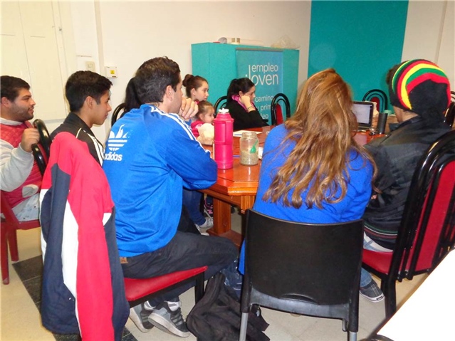 COMENZÓ A DICTARSE UN TALLER DE EMPLEO JOVEN 02