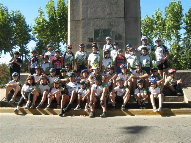 ESCUELA MUNICIPAL DE CICLISMO 01