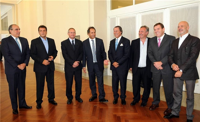 Scioli Belramegrupal 04.jpg